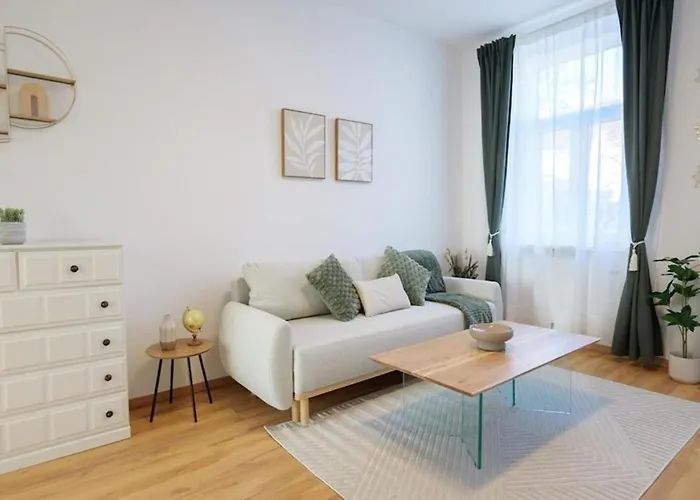 2ac Urban Haven 50m2 Near Metro Apartment *